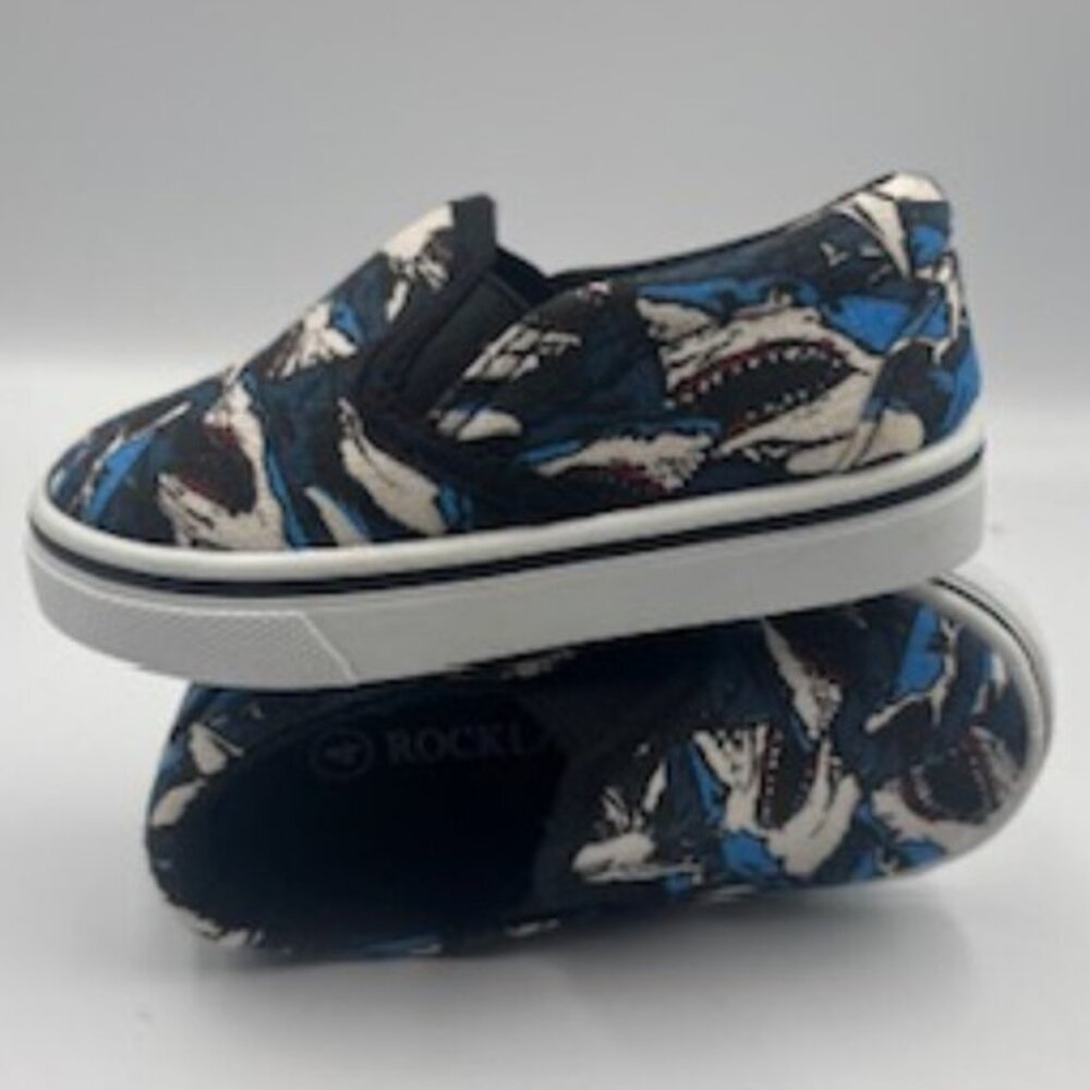 NEW TODDLER‎ Rockport Boys Size 4 Canvas Slip Sneakers On Shark Print Shoes NWOB